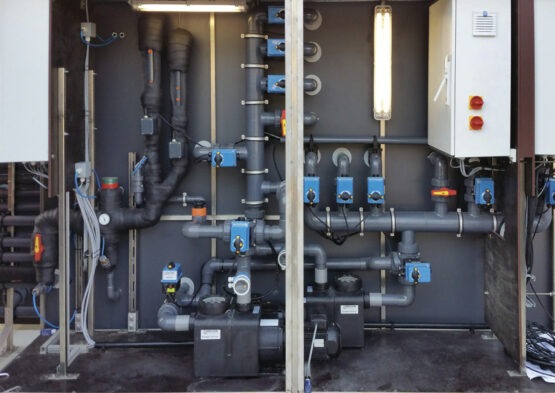 Perbandingan Plastics Valve dan Metal Valve: Mana yang Lebih Baik untuk Sistem Pipa Anda?